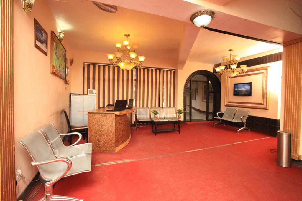 Hotel Pride Continental Srīnagar Eksteriør bilde